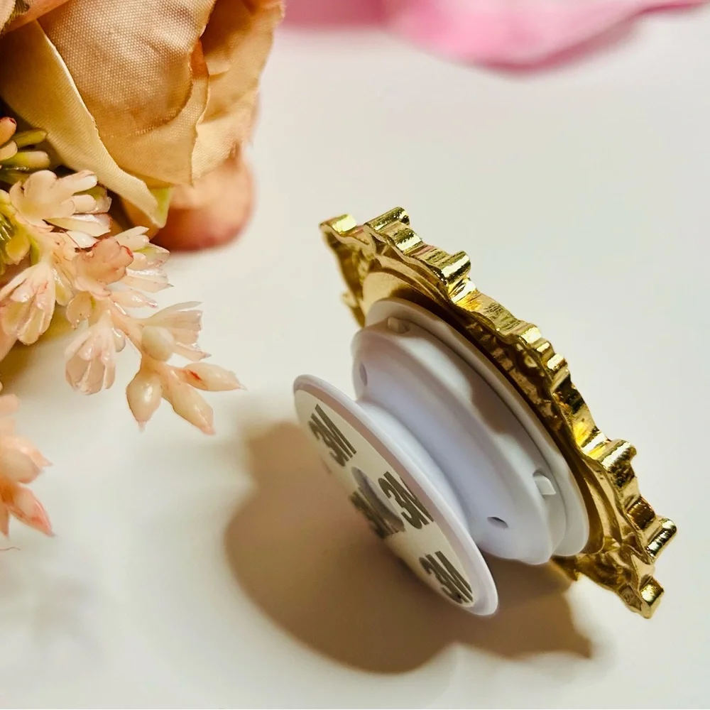 NWT Vintage Style Mirror Phone Grip Gold Ornate Aesthetic Stand